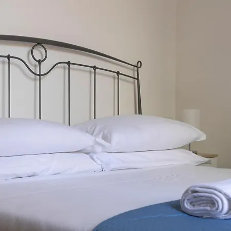 Mc House Con Posto Auto Apartmán *