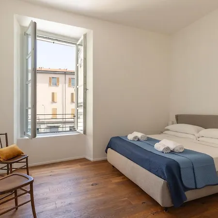 Mc House Con Posto Auto * Como