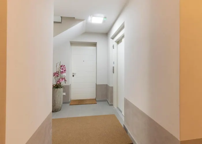 Appartement Mc House Con Posto Auto Côme