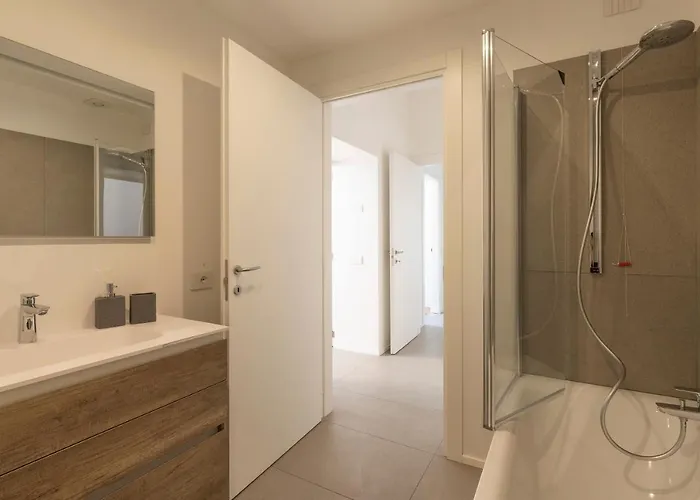 Appartement Mc House Con Posto Auto Côme